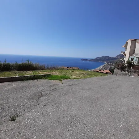 Nuova Casa Giulia Letojanni